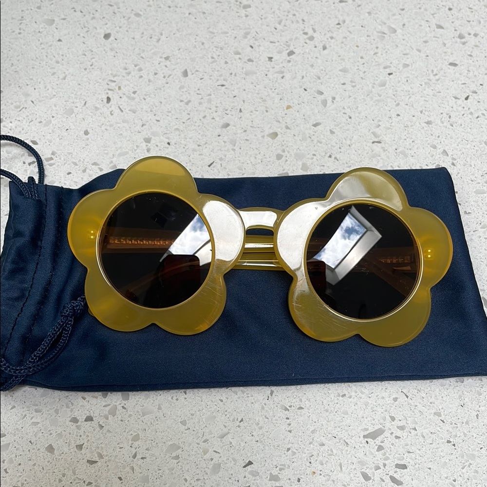 Yellow Flower-Shaped Sunglasses
